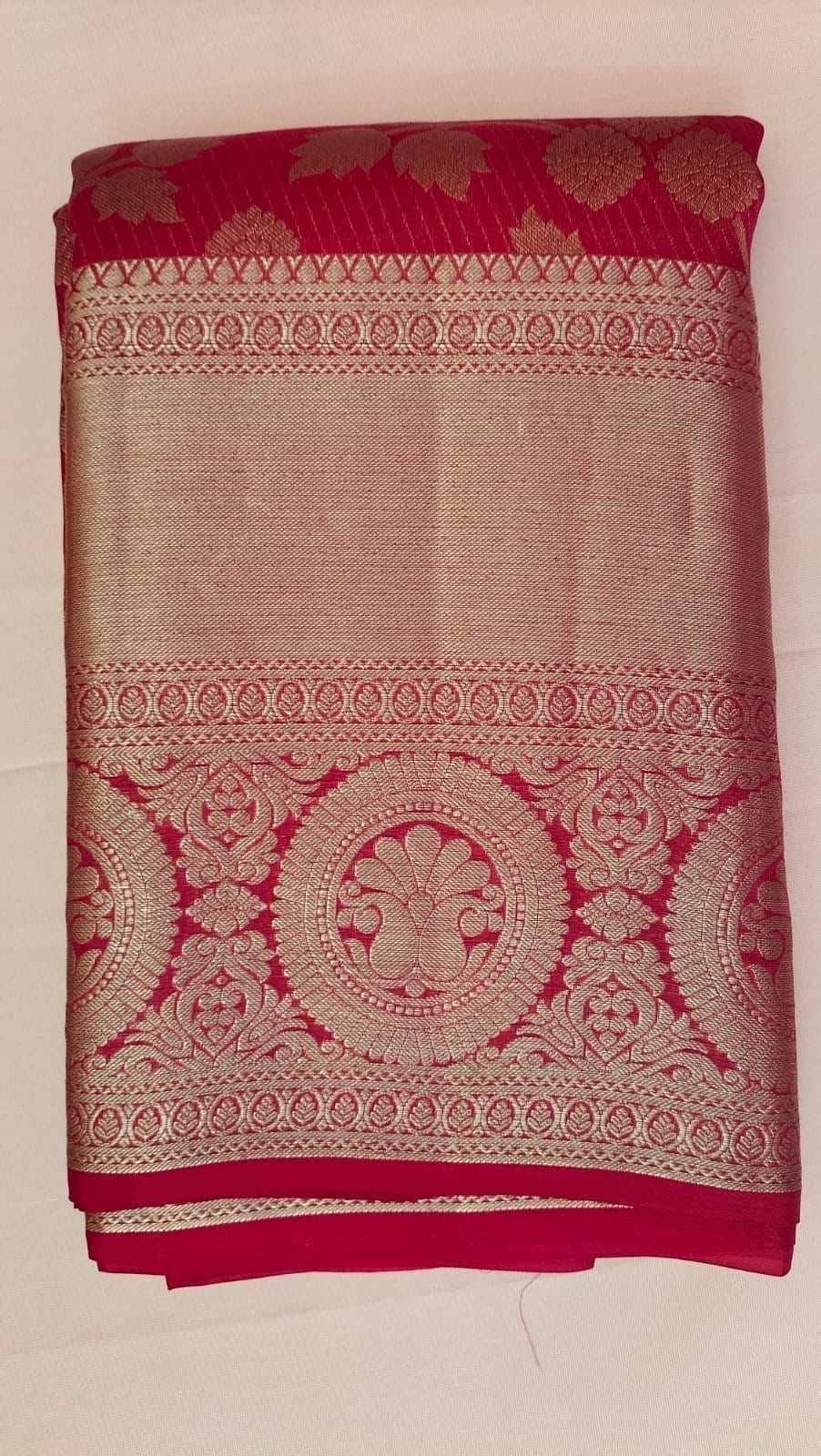 kanchi silk majenta pink saree with zari flowers