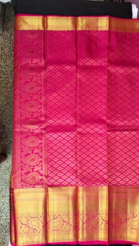 Kanchi Green Color Silk saree -leaves design all over
